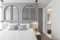 床靠墙的做法已经过时了，我家直接后移70cm，做成这样超级好用