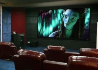 家庭影院投影仪什么牌子好，这款激光投影仪为你轻松打造专属私人影院