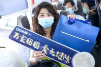 沉浸式归家！简一x高铁带你搭乘“爱家穿梭机” 让爱穿越时空