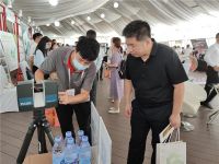 高峰论坛丨领盛携整体卫浴及实测机器人精彩亮相