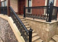 【新浪逛工厂】威亚盾铜门系列报道之楼梯扶手系列：典雅大气 尽显尊贵！