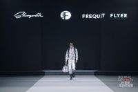 中国香港潮牌品牌frequent flyer北京时装周西有与你一起“步梦”
