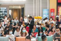 知名音乐人张洪量先生助阵 成都金可儿床垫盛大开业