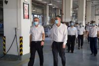 青浦区委书记徐建、副区长兼公安局局长姚少杰一行莅临书香门地集团开展安全生产检查