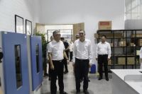 青浦区委书记徐建、副区长兼公安局局长姚少杰一行莅临书香门地集团开展安全生产检查