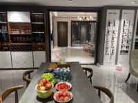 展志天华【锡林浩特店】“铁娘子”打造木门&全屋定制翘楚