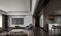 208㎡现代台式，花百万打造的简约四居，晒晒现场照