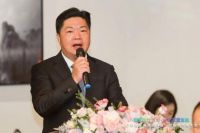 承袭风骨，左右人的大爱，左右沙发的担当