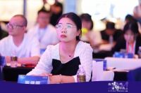 未来人厨电在中国厨卫产业创新发展峰会上荣获两项大奖