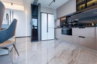 简一密缝铺贴技术，打造时尚大气的现代家居空间