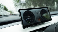 几十万的特斯拉model 3没有仪表盘? 加个芸航T5智能仪表屏就能解决！