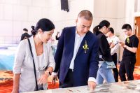 刷屏！创新高！170辆红宝马今日交付！