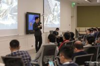 家简呈出姜峰亮相华为开发者大会2021 聊设计与科技融合