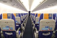 冠珠瓷砖×首架国产自有产权飞机“阿娇”，翱翔蓝天展中国科技创造实力