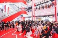 脱口秀演员程璐、梁海源、胡豆豆现身西安京东MALL 精彩演出爆梗不断