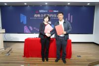 DOMOTEX asia与嘉兴市秀洲区王店集成装饰(顶墙)协会签署3年战略合作协议