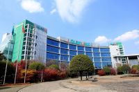 坚持高质量发展 全友荣获“成都企业100强”等多项荣誉称号