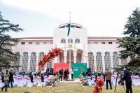 中国著名设计师魏焘受邀出席中巴70周年设计艺术展