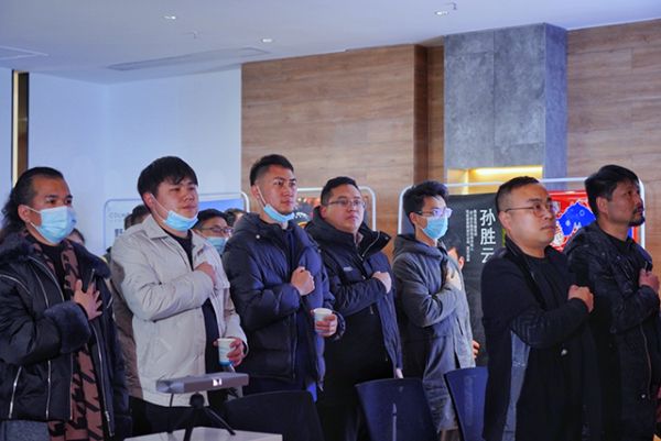 参会设计师以《祖国颂》祝福祖国