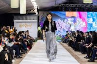 2022上海首场国际时装大秀 山海仙境开启美色新旅程