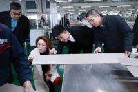 欧亚达集团副总裁徐紫燕等高管一行莅临久盛参观交流