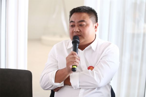 湖南省康乃馨养老产业投资置业有限公司 集团公司总经理：方麒铭先生