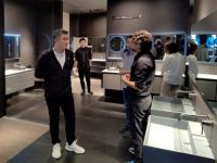强强联合丨红星美凯龙集团总裁朱家桂先生一行莅临LORBN劳宾浴室柜参观交流