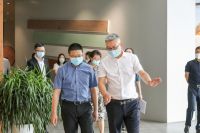 青浦区副区长肖辉莅临书香门地集团调研考察
