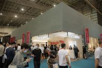 展会前线|Royal皇朝家居惊艳亮相第47届名家具展