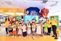 乐高集团九十周年 “缤纷庆生蛋糕”亮相上海