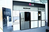 自由随形 升降随心 | LG世界首款高端玺印系列卷轴电视R1问世！