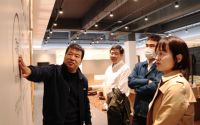 携手并行同谋发展，居然之家团队莅临霍尔茨门业参观交流