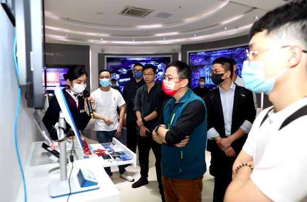 广电运通人工智能创新中心参观中