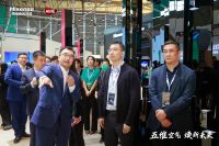 用户思维驱动 上海AWE家博会重磅宣布海信新风空调“五维空气管家战略”！