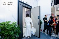 颠覆时代之作丨王力第三代机器人安全门不止于“黑科技”，硬核科技再掀智能门行业新浪潮