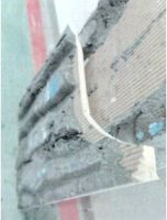 这样贴砖？小心防水层都被“扒”掉了！