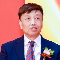扛住市场低迷，竞品低价，逆风飞扬显英雄本色