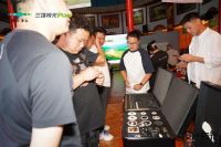 “三雄极光 设计有光” 家装精英草原公益徒步行圆满完成