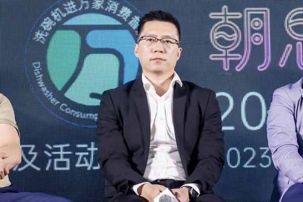 美的厨房与热水事业部硬物洗护产品总监仇灿华