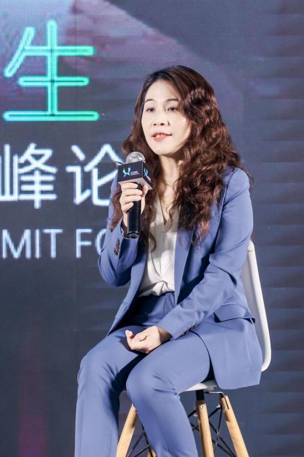 利洁时曼伦家清品类首席营销官胡蓉