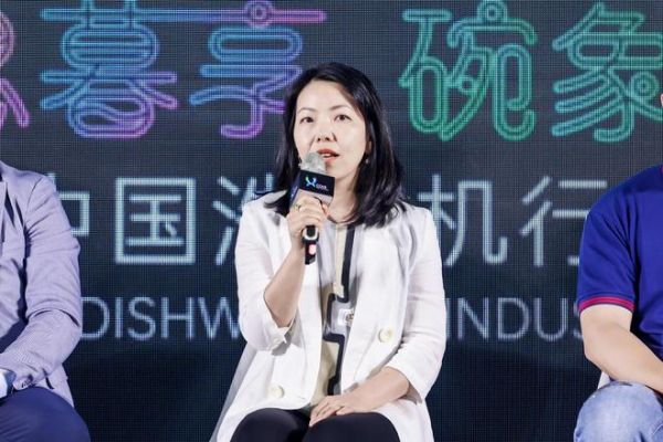 瑞丽家居设计事业部总经理周小捷