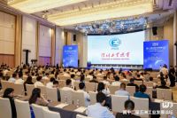 树立工业标杆丨卡儿酷及董事长雷云荣获第六届“深圳工业大奖”企业、工业家双项殊荣！