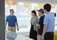中国石墨烯战略联盟理事长李义春一行来熊爸爸地暖调研指导！
