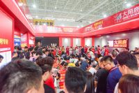 新浪家居“潮这儿看”探展团走进大角鹿瓷砖，探寻中国瓷砖增长王背后的秘密
