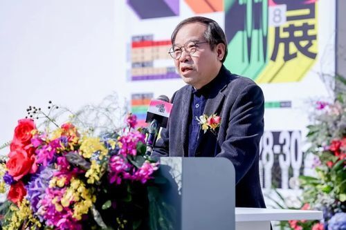 湖南省建筑室内设计学会执行会长傅忠成发表致辞