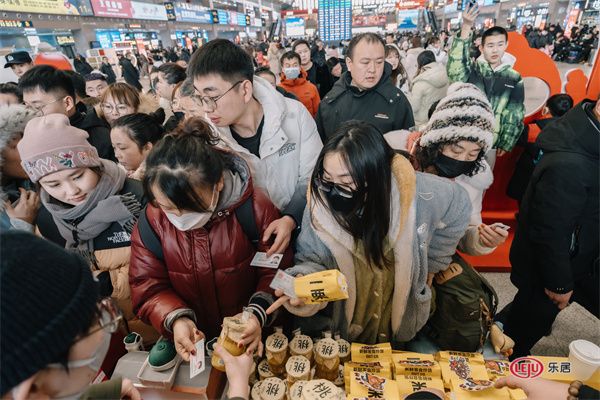 冬日雪暖阳 和平送福——嘉柏设计杨百万&李雪助力沈阳文旅行动