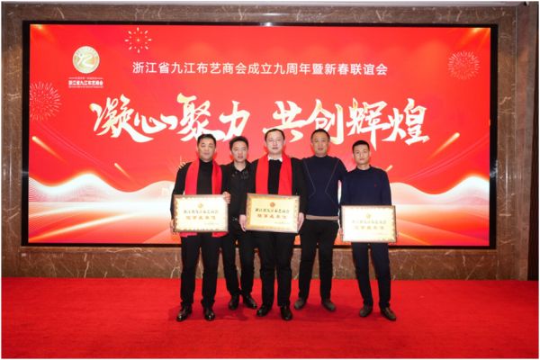 https://img.toumeiw.cn/upload/ajax/20240125/1abcc013085dd64426ba1085d43e7f15.png