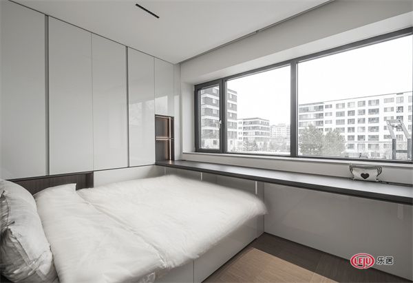 赵岩作品 | 积水·欲沁听月轩，暧昧简白纯粹慢生活