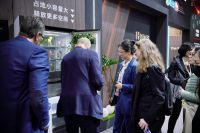 出口冠军引领全球高端生活方式！奥马冰箱荣获多项欧睿权威认证