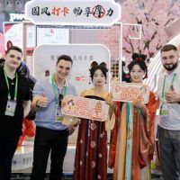 放大招了！奥佳华国风LOOK惊喜亮相消博会